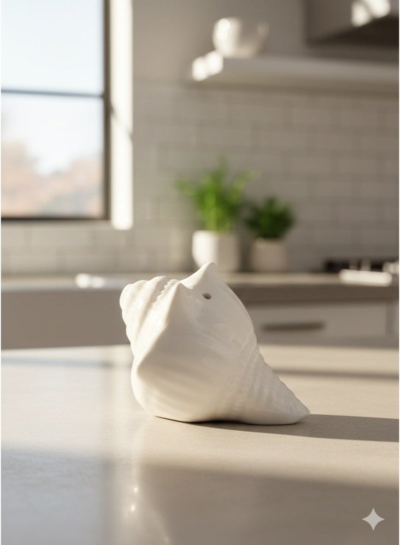 Rosa Matt White Porcelain Pepper Shaker With Durable Material For Home - Image 1